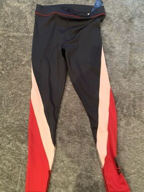 IVY PARK Black Leggings with Blush Trim